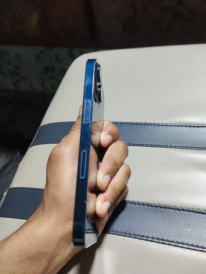 I phone 13 jv 1