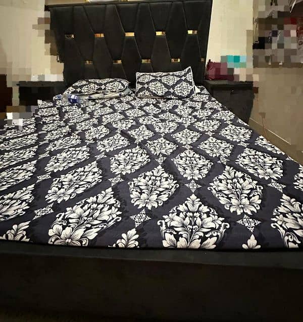 Bed side tables only 03444021159 on WhatsApp 2