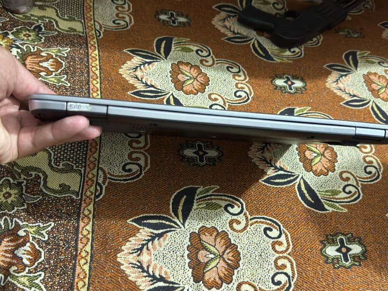 core I5 6th Generation laptop for sale condition 10/10 13