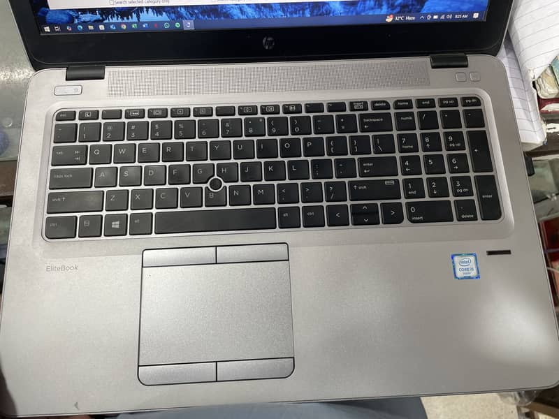 Hp Elitebook 850 G3, 15.6" display, Numpad, Core i5 6th Gen, 4
