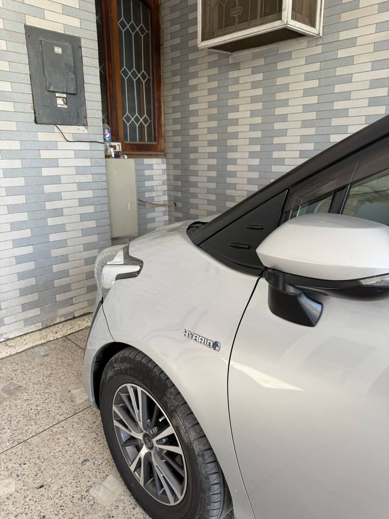 Toyota sienta 3