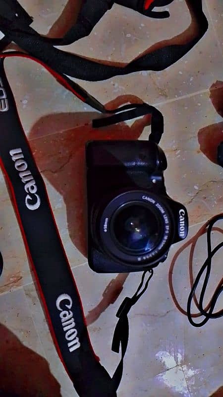 canon 60d with complete kit 10 by 10 condition contact 03293071384 0