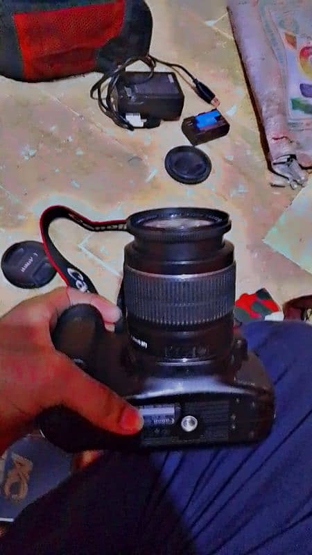 canon 60d with complete kit 10 by 10 condition contact 03293071384 7