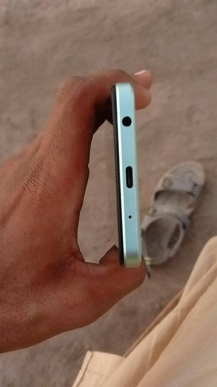 OPPO A54 0