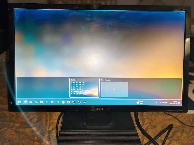 Selling my office hdmi latest monitors 3