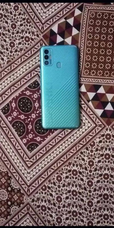 a perfect low used tecno spark 7t 0