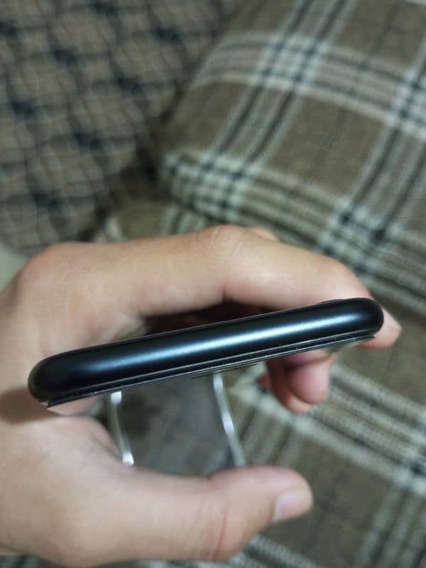 IPhone SE 3 (2022) 6