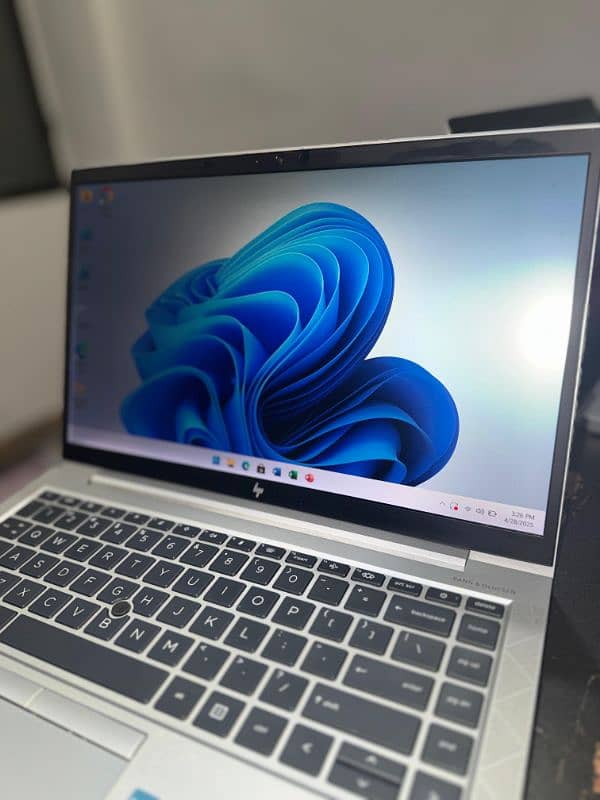 HP Elite book 10Gen core i5 1
