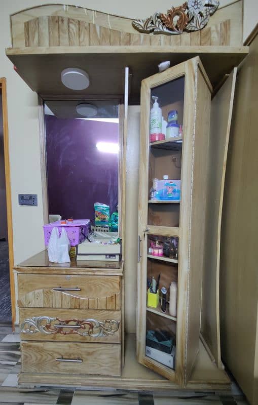 Dressing Table 0