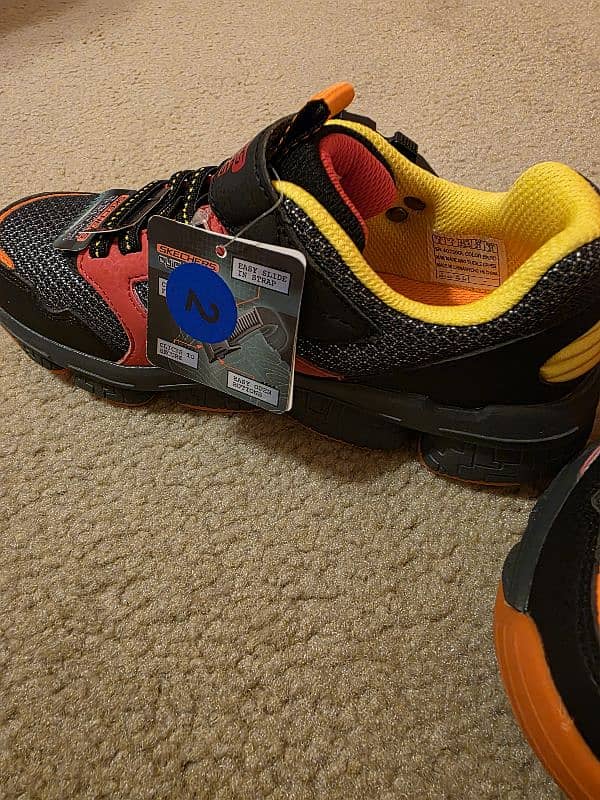 orignal sketchers shoes 2