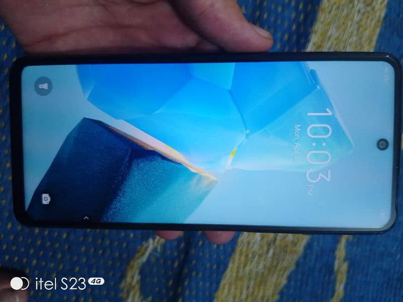 Infinix Hot 30 8+8/128 1