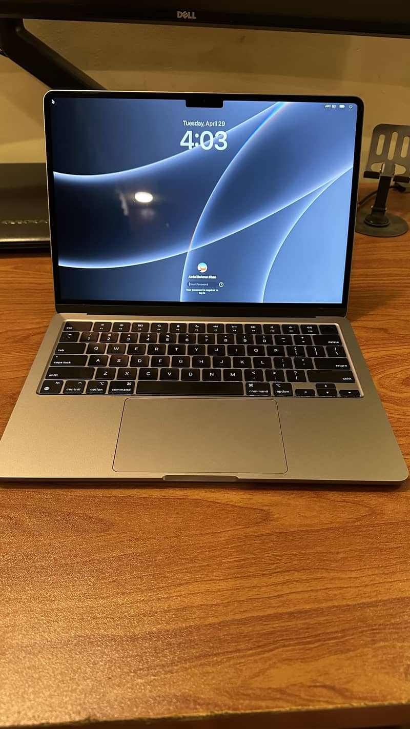 Macbook Air M3 13.3 inches 1