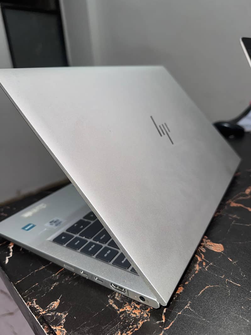 Laptop i5 10 generation 1
