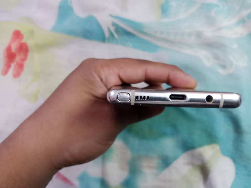 Samsung Mobile Note 8 pta approved 4