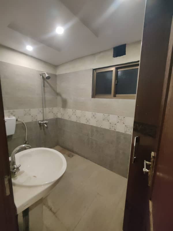Two Bedroom Apartment Is Up On Rent 6