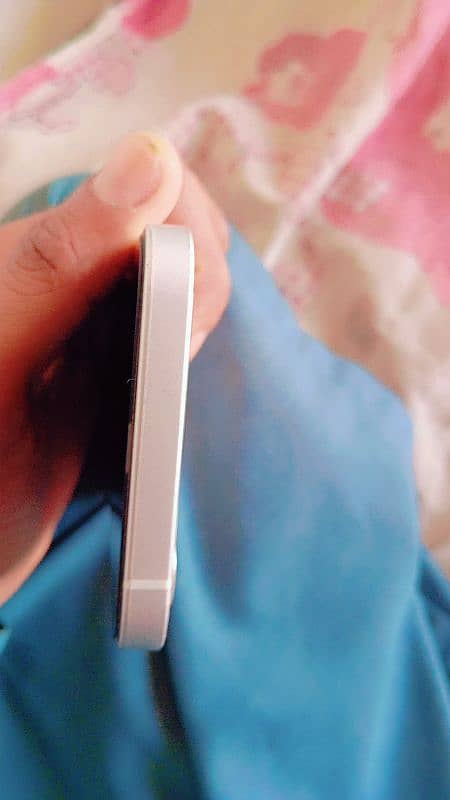 Iphone 12 (64 GB) JV non pta 2