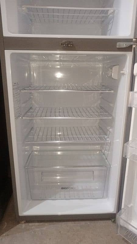 Haier Fridge for sale Medium size 2