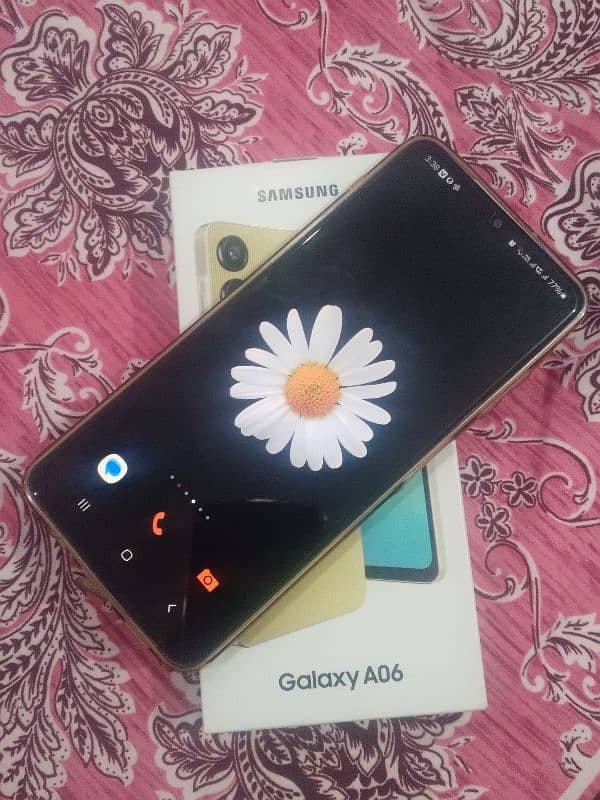 SAMSUNG A06 Mobile new Mobile 4/64 Gb just Box open one year warranty. 3