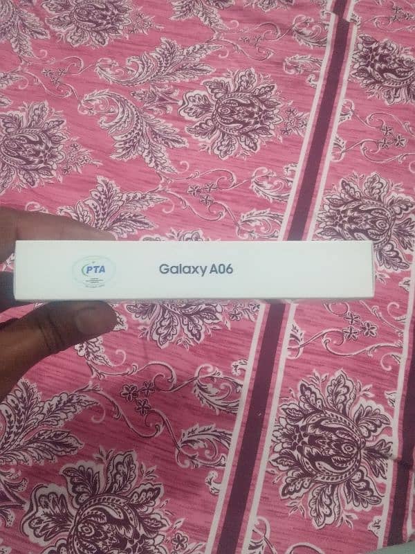 SAMSUNG A06 Mobile new Mobile 4/64 Gb just Box open one year warranty. 7