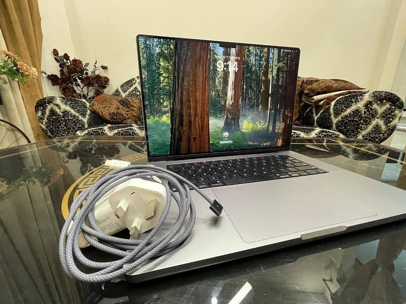 Apple Macbook Pro M1 2021,16'',32GB Ram,512GB SSD,16Core GPU,10CoreCPU 1