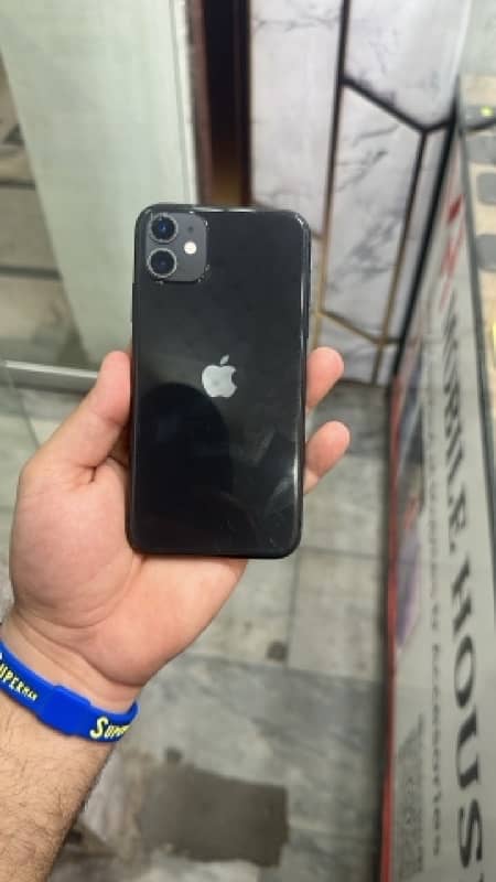 iPhone 11 0