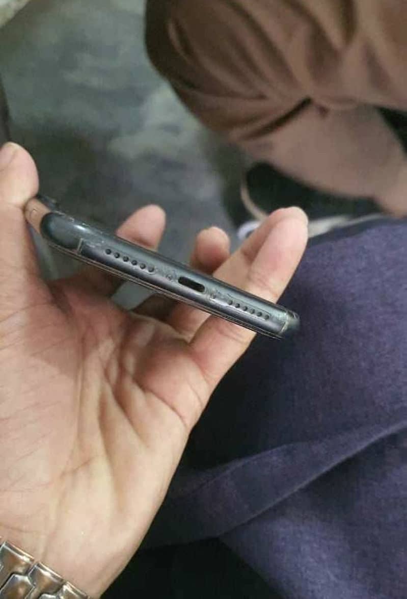 I phone xr 64gb exchange possible 1