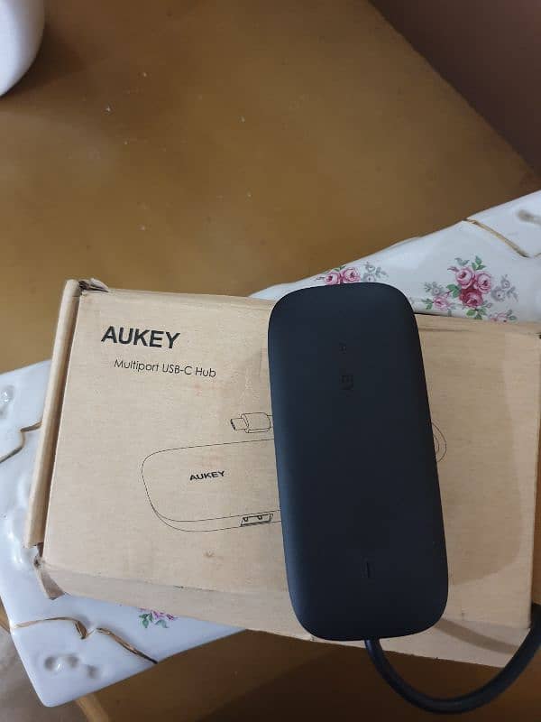 Aukey 4K HDMI 7-in-1 USB-C Hub MacBook Air 2018 MacBook Pro /2017/2018 15