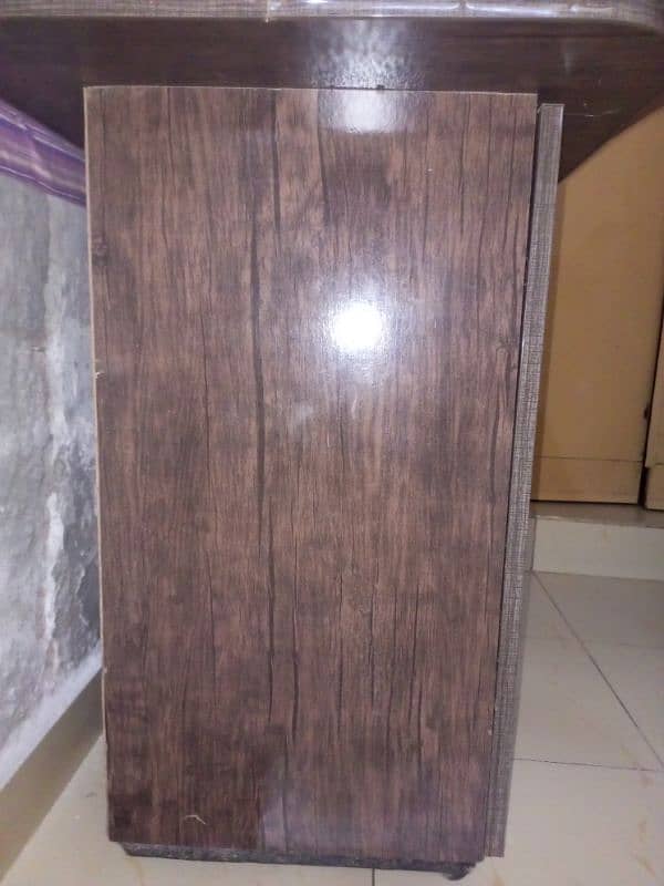 Iron Table 1