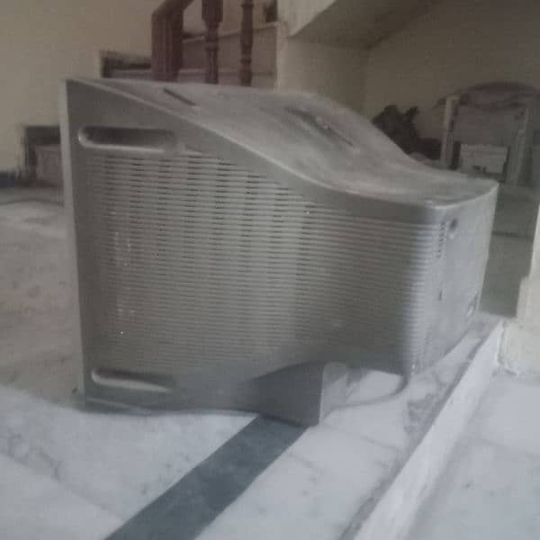Sony TV in good condition 4