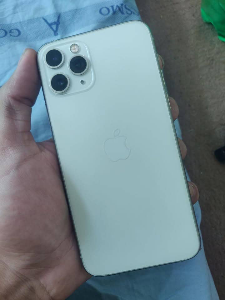 I phone 11 pro non pta 4