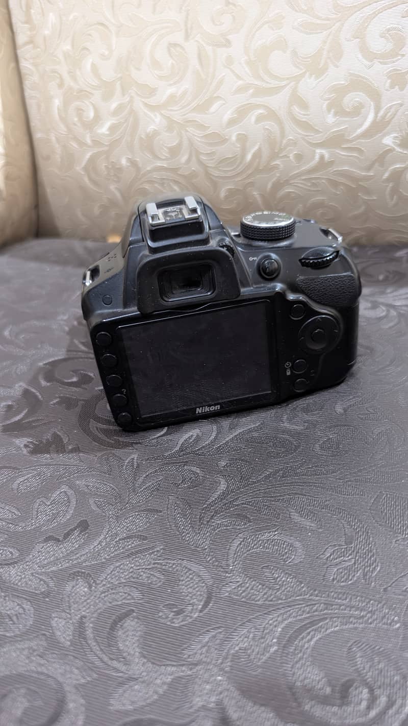Nikon D3200 with complete accessories 1