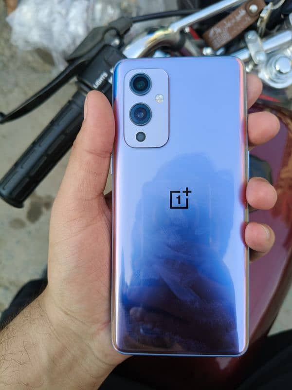 Oneplus 9 10/10 full ok phone ha only kit. 0