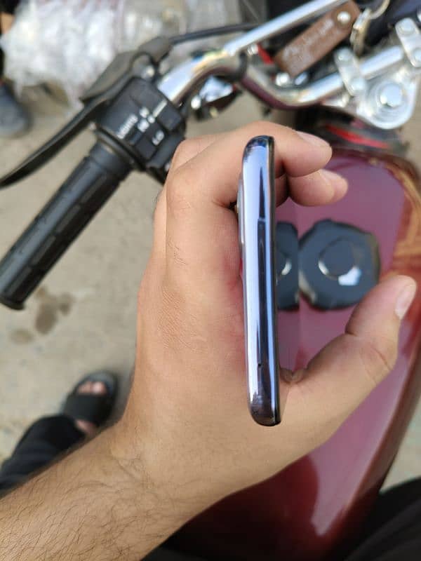Oneplus 9 10/10 full ok phone ha only kit. 4