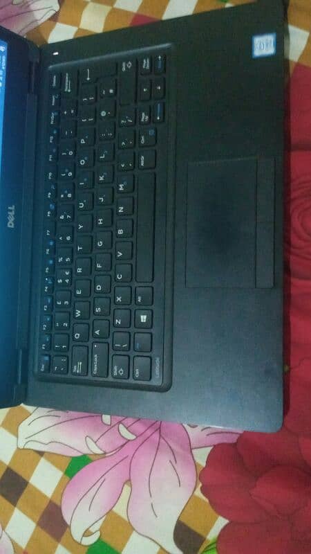 Dell latittude 5480 full HD display 4