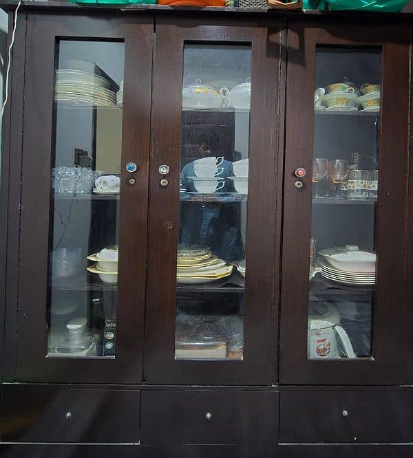 Wooden Showcase is for sale in good condition. 0