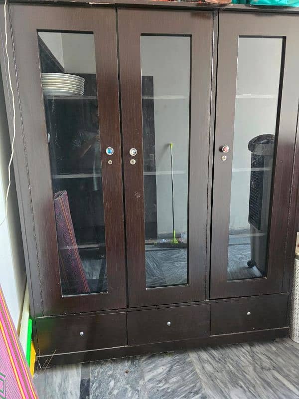 Wooden Showcase is for sale in good condition. 3