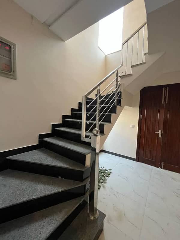 10 Marla Double story House For Rent In Royal Orchard Multan 9