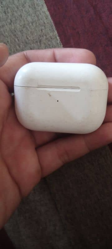 Apple airpode pro (3rd generation). 1