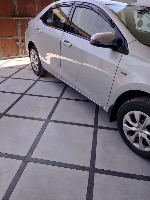 Toyota Corolla GLI 2016 end GLI new key manual full orignal guranted 3