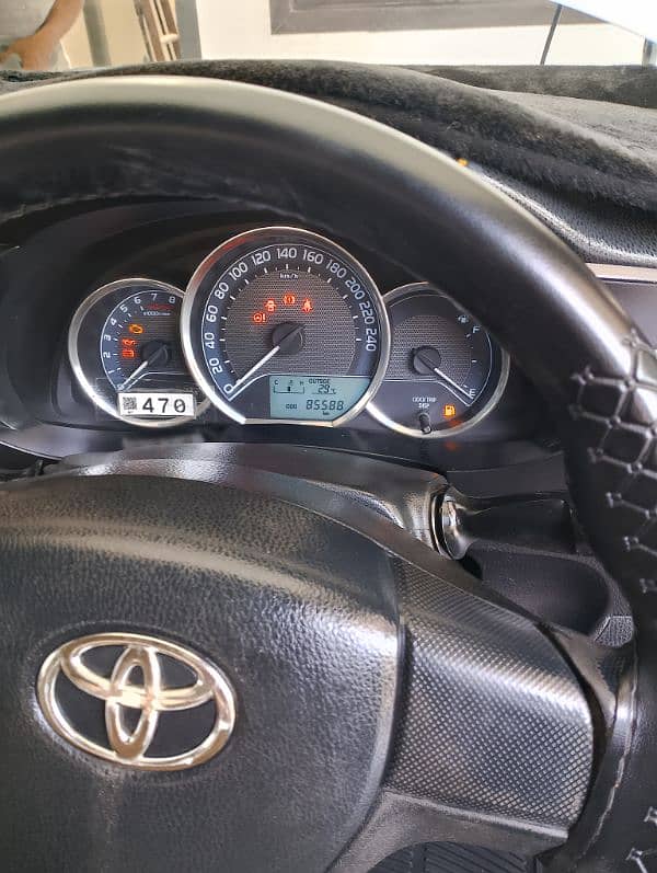 Toyota Corolla GLI 2016 end GLI new key manual full orignal guranted 7