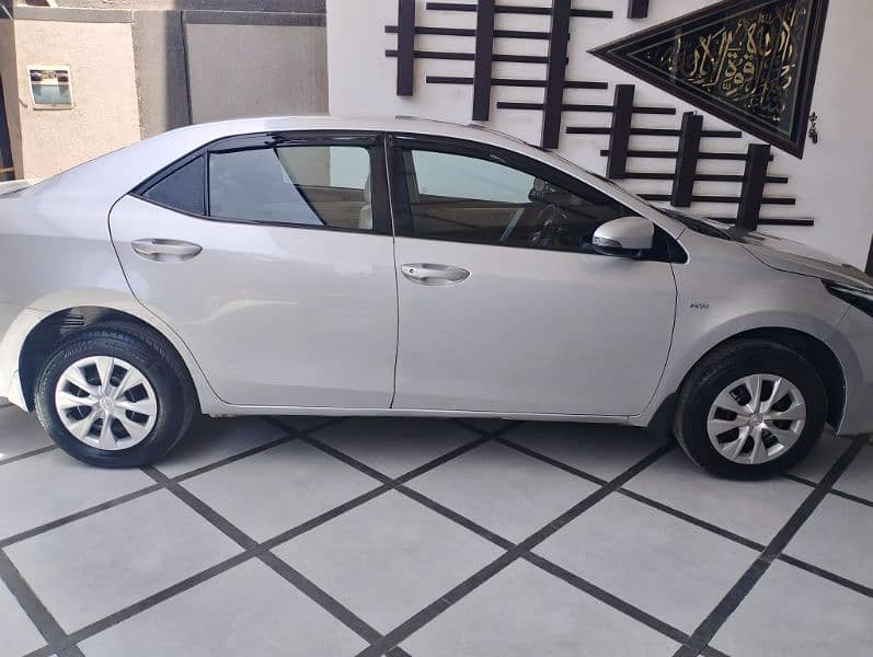 Toyota Corolla GLI 2016 end GLI new key manual full orignal guranted 18