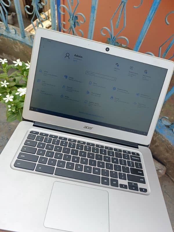 CHROMEBOOKS 03068360633 3
