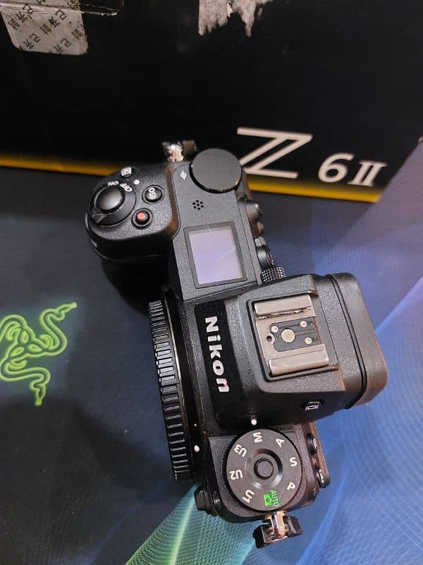 Nikon Z6 ii body like new 10