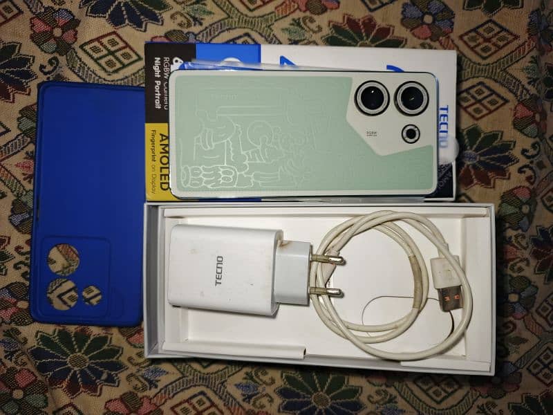 Tecno camon 20 8+8 256 0
