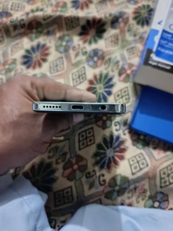 Tecno camon 20 8+8 256 6