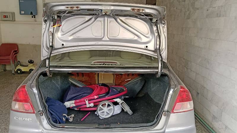 Honda Civic EXi 2005 10