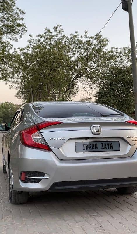 Honda Civic Oriel 2017 7