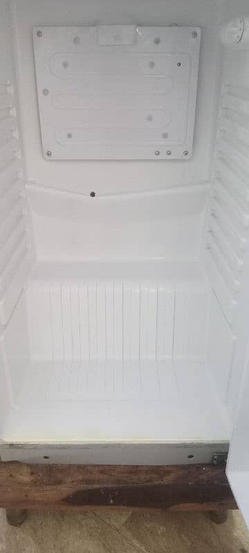 Orient Fridge like new condition 7