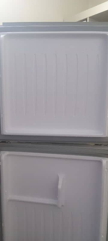 Orient Fridge like new condition 8