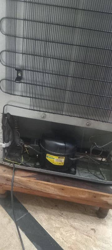 Orient Fridge like new condition 11